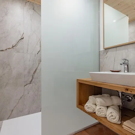 Rutarhof Apartment *